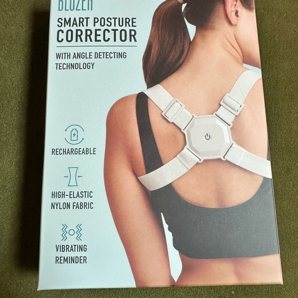 NEW Bluzen Smart Posture Corrector - Picture 5 of 5